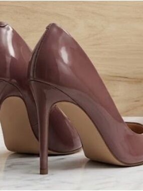 Steve Madden Patent Pointed-Toe High Heels Pumps in Dusty Mauve